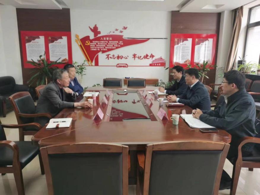 说明: C:\Users\Lenovo\Desktop\和平区政法委陈宁书记一行来法学院交流座谈2.jpg